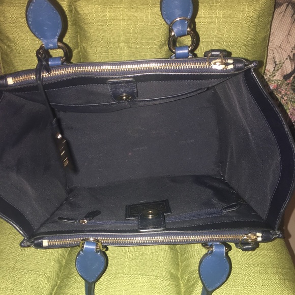 SOLD Authentic Coach Convertible Leather Satchel Crossbody Carryall - Picture 7 of 15